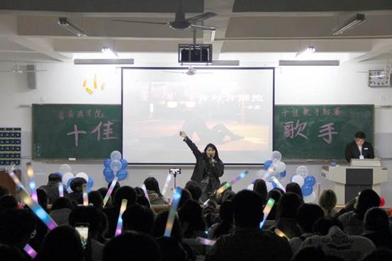 说明: 5f4cee019127fed06bbee7726caa5d7